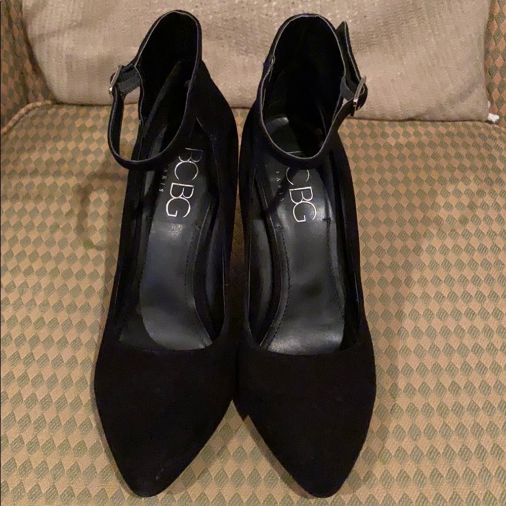 BCBG Wedges - Picture 2 of 4